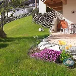 아파트 Haus Ausblick *